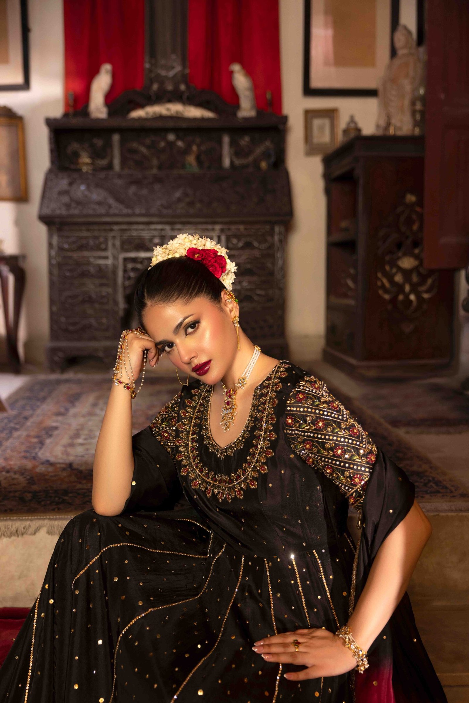 Zeenat - Image 5